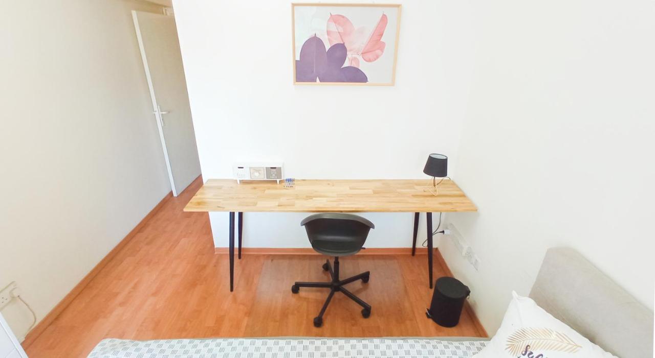 1A Beach & Business Apartment In The City Center! Ларнака Екстериор снимка