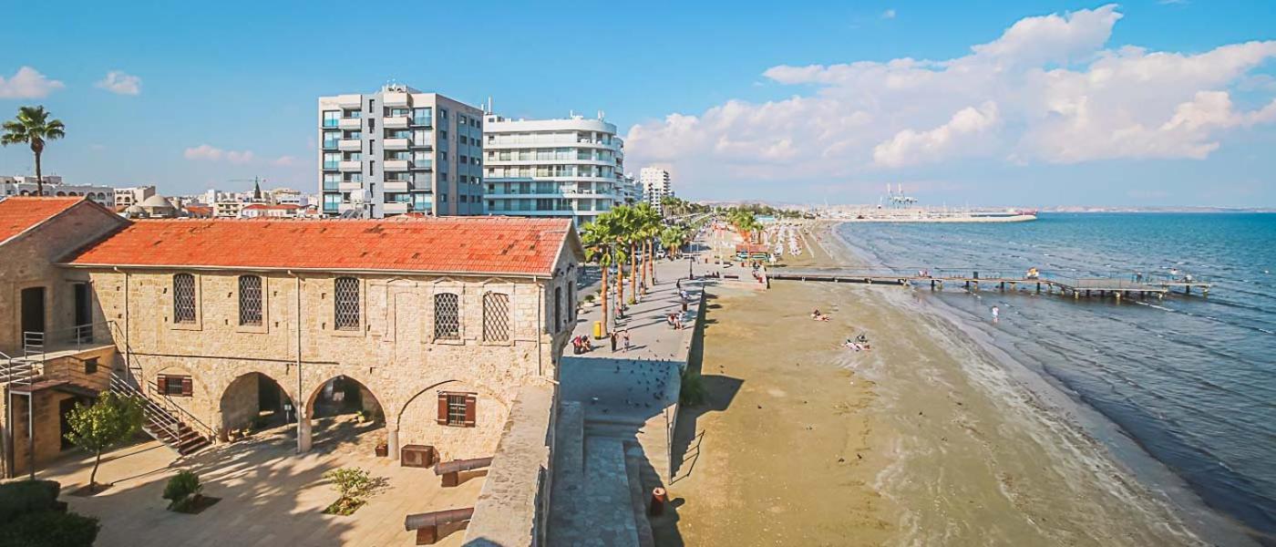 1A Beach & Business Apartment In The City Center! Ларнака Екстериор снимка